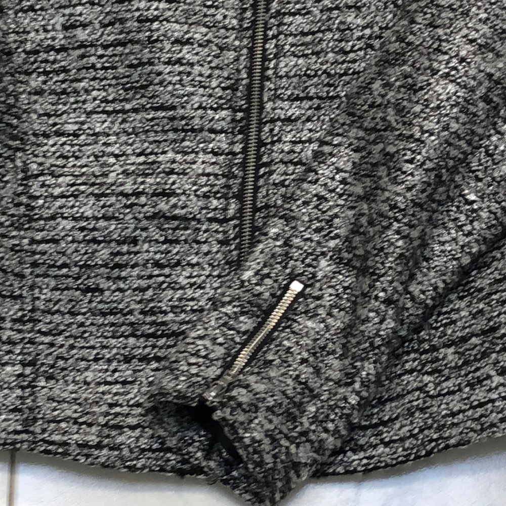 H&M Blazer - Picture 6 of 6
